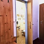 克莱门特旅馆 酒店 *
