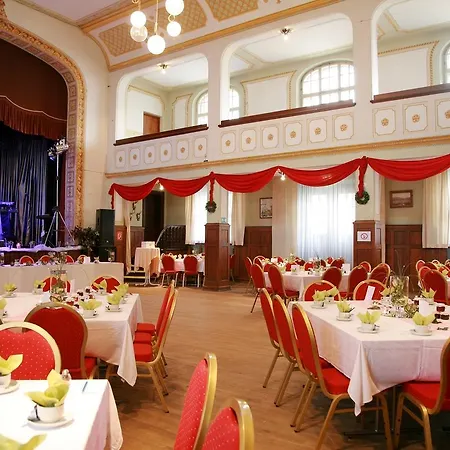 Klement Hotel *